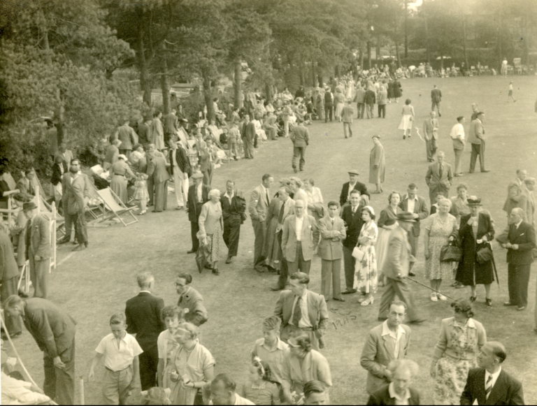 Hadleigh & Thundersley Cricket Club August 1953