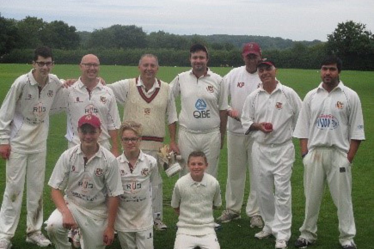 Hadleigh & Thundersley Cricket Club 4s Celebrating Promotion